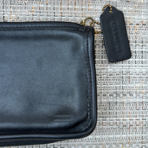 COACH BLACK LEATHER VINTAGE COSMETIC CASE BAG - Picture 2 of 12